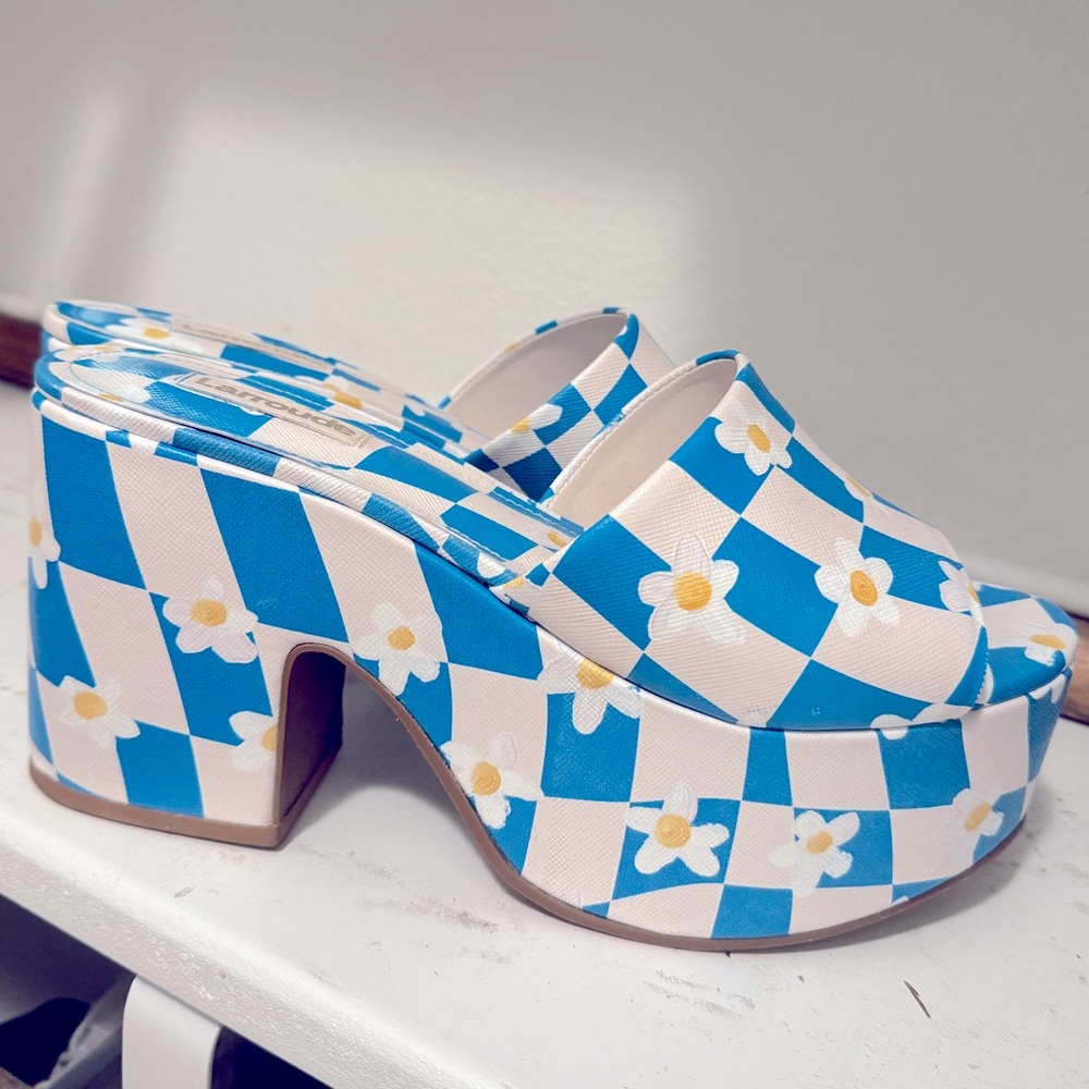 Larroude heels